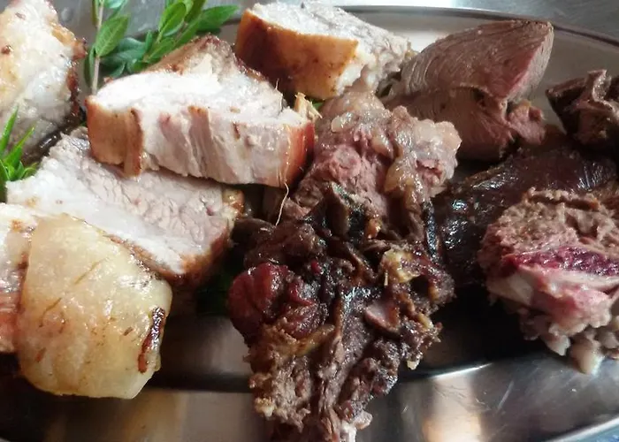 Su Solianu Фермерский дом *